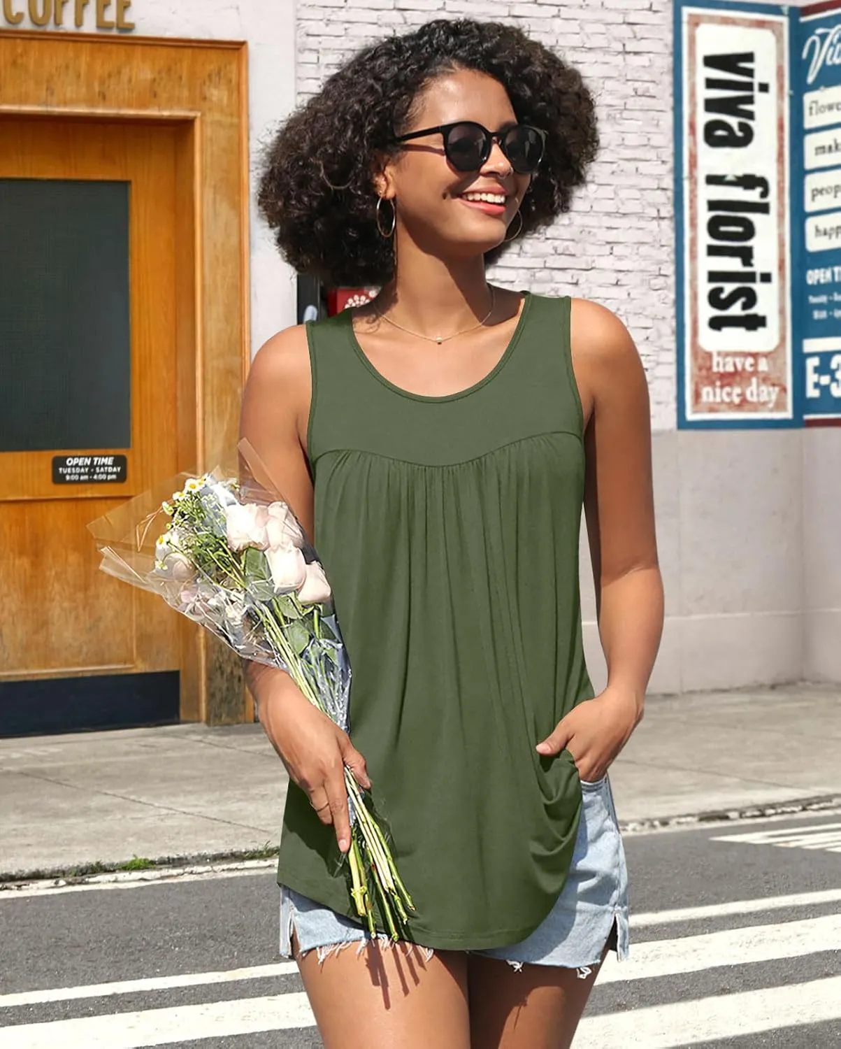 LONGYUAN Women's Tank Tops 2025 Summer Tunics Casual Sleeveless Shirts Ladies Loose Fit Blouses S-4XL