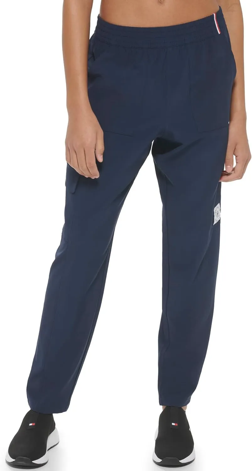 Tommy Hilfiger Women's Relaxed Fit Slant Pockets Luxe Street Active Fabric Cargo Pant